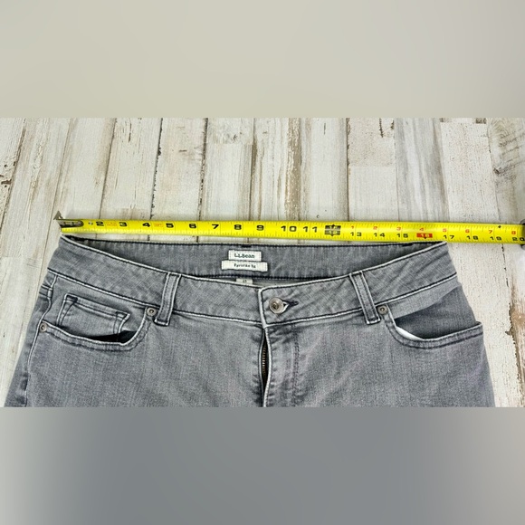 L.L. Bean BeanFlex Jeans Womens 14 M/T Gray Denim Stretch Fit Straight Leg - Picture 5 of 11